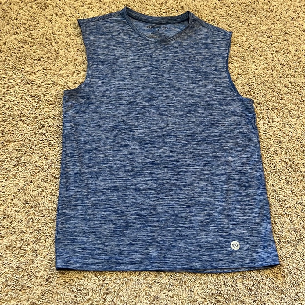 BNWOT Men’s Express Tech Muscle Tank in beautiful marled blue - size M!